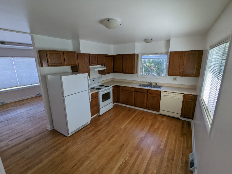 209 S 19th Ave #1 - Photo 6 of 10