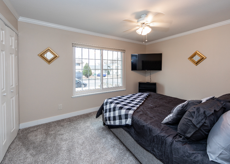 2068 Fernwood Dr #2 - Photo 2 of 9