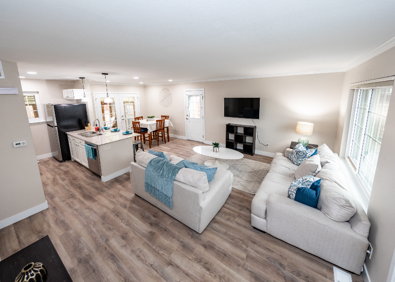2068 Fernwood Dr #2 - Photo 4 of 9