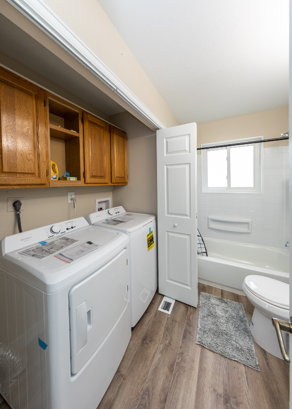 2068 Fernwood Dr #2 - Photo 7 of 9