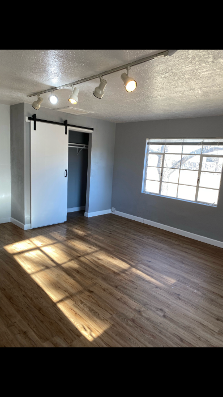 4620 Emory Rd - Photo 6 of 7