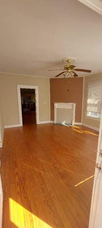 250 Archer St - Photo 4 of 15