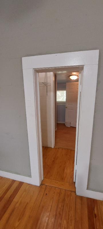 250 Archer St - Photo 5 of 15