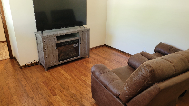 8806 Carole Cir - Photo 5 of 14