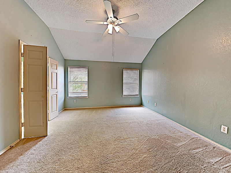 1219 Aylesbury Dr - Photo 7 of 16