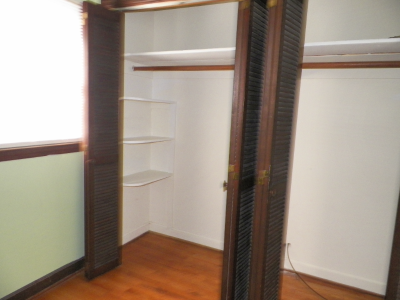 1002 Cherry Ln - Photo 6 of 11