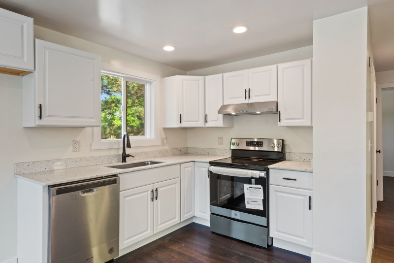 81 E Benson Way - Photo 2 of 7