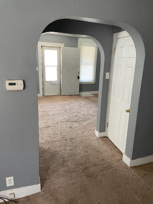 425 Damon St - Photo 3 of 5