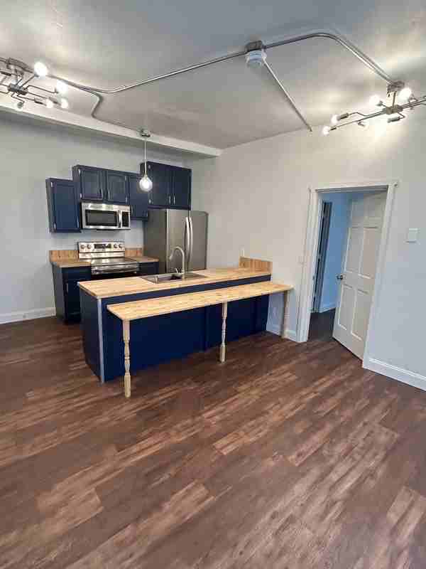 70 N Main St #B - Photo 6 of 11
