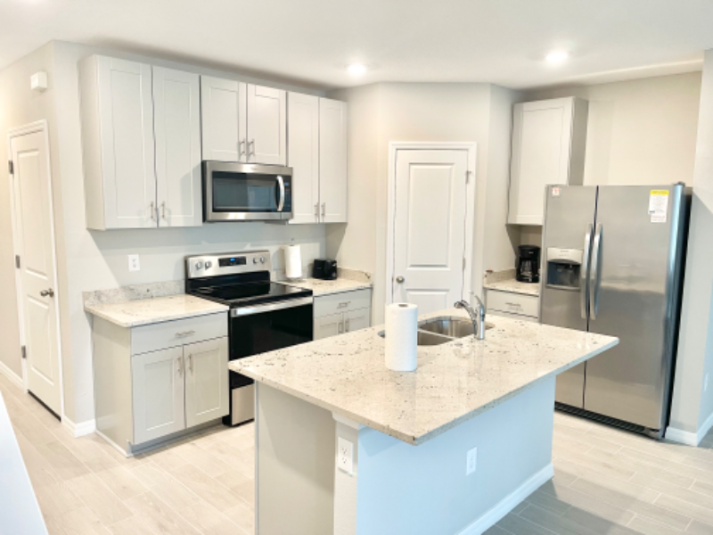 5820 Ocean Isle Dr - Photo 2 of 33