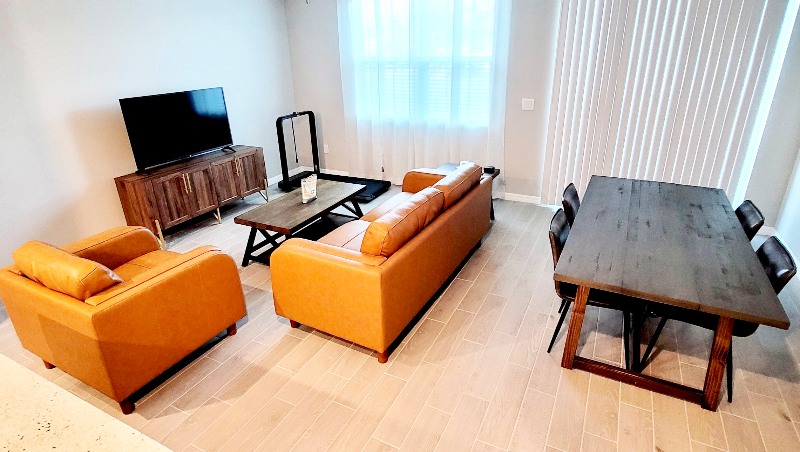 5820 Ocean Isle Dr - Photo 7 of 33