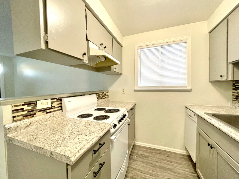 2134 E Cataldo Ave - Photo 4 of 12