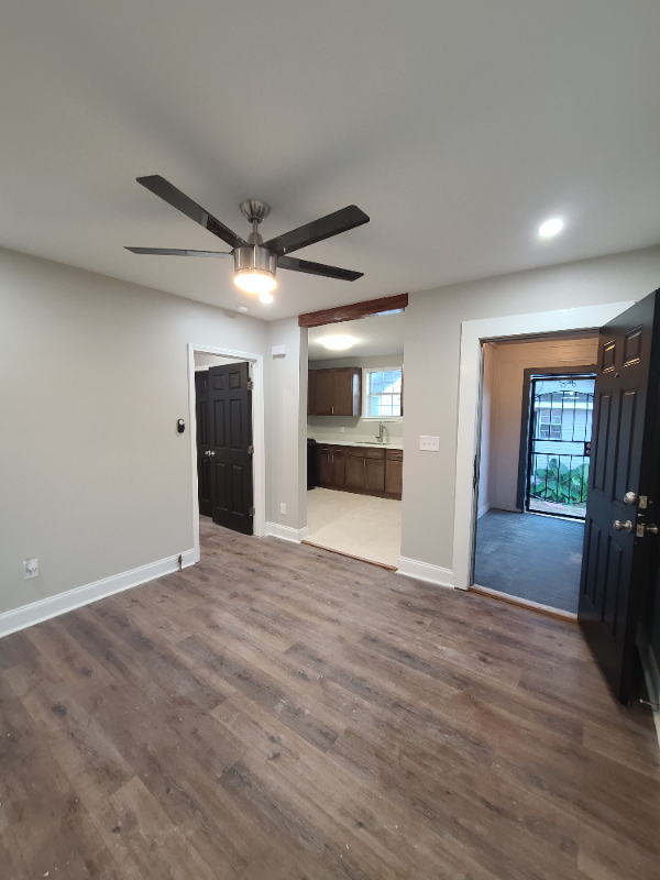 1241 S 18th St - Photo 5 of 12