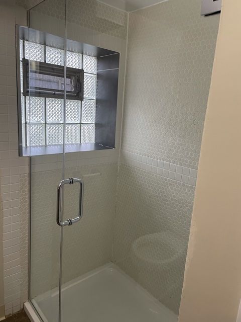 2537 N Austin Ave - Photo 3 of 6