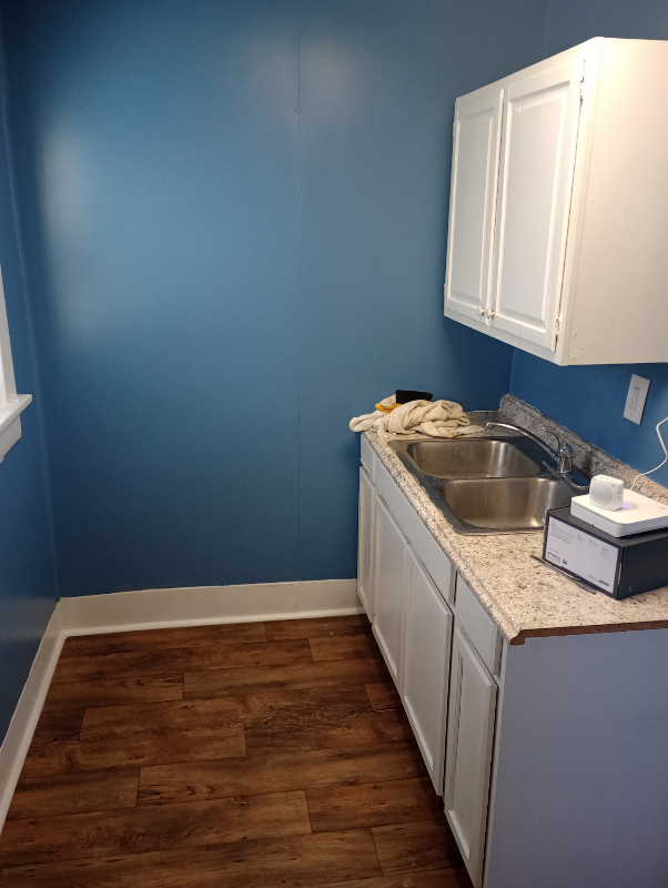 713 Efficiency Muncie - Photo 2 of 7