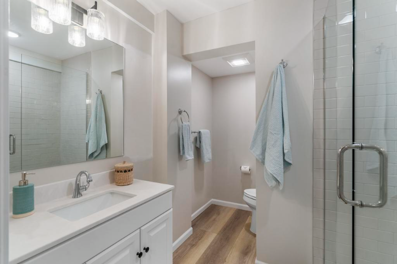 120 E Lake St #2 - Photo 6 of 13