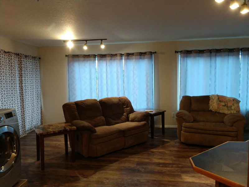 1842 5th St - Photo 4 of 5
