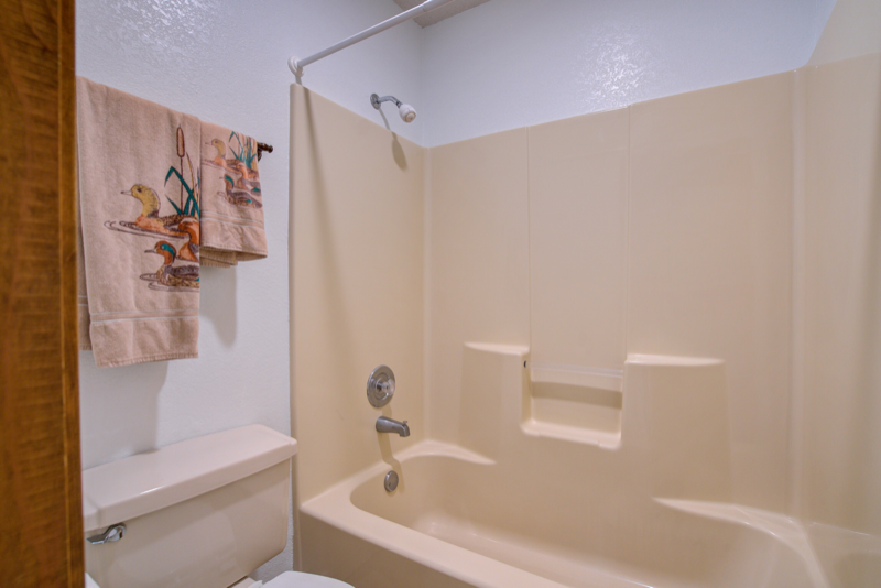 175 Heather Dr - Photo 4 of 15