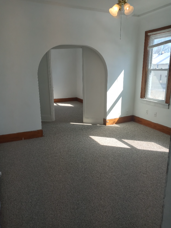 1210 Erie St - Photo 6 of 50