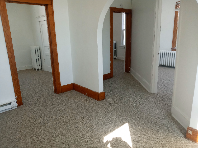 1210 Erie St - Photo 3 of 50
