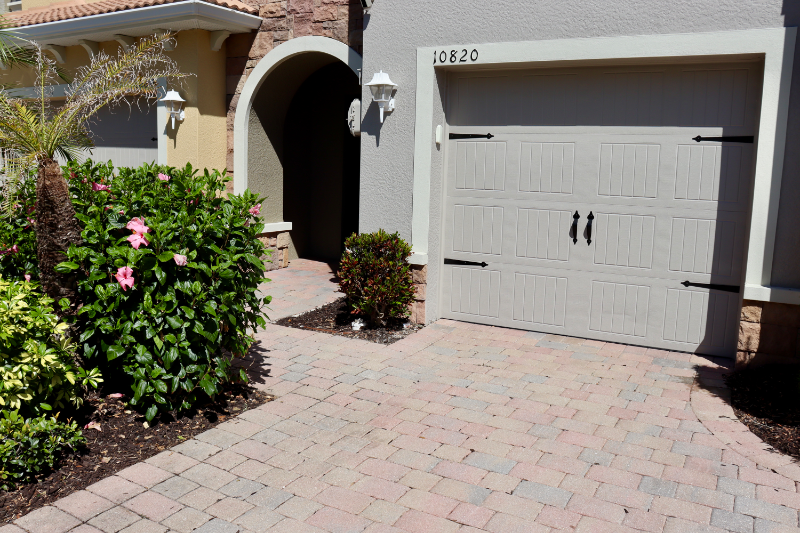 10820 Alvara Point Dr - Photo 6 of 49