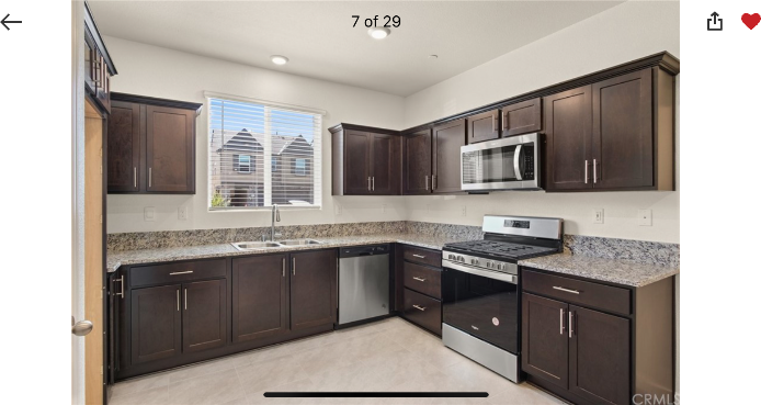 313 Sullivan Dr - Photo 4 of 15