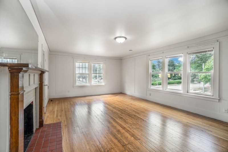 715 S Kinney Ave #3 - Photo 4 of 42