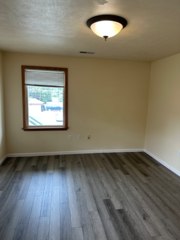409 S Pugh St #1 - Photo 4 of 11