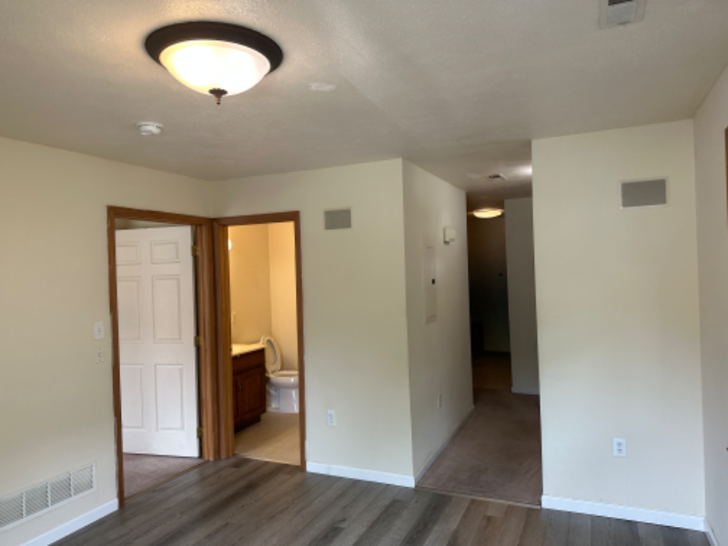 409 S Pugh St #1 - Photo 5 of 11