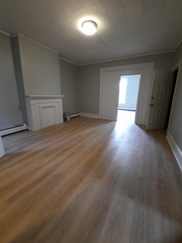 201 13th St #209 - Photo 5 of 10