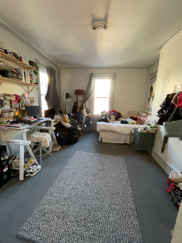 4045 Locust St - Photo 4 of 10