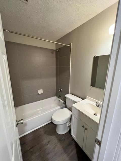 617 Lexington Ave #C - Photo 3 of 4