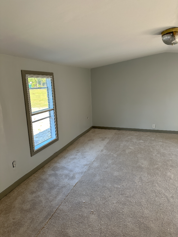2114 Rutledge Rd - Photo 6 of 19