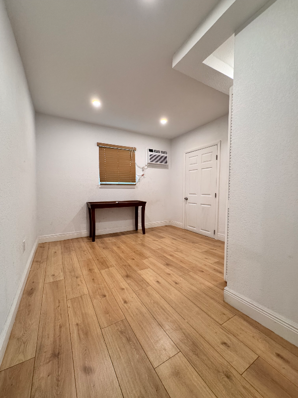 1041 Nwpl - Photo 7 of 12