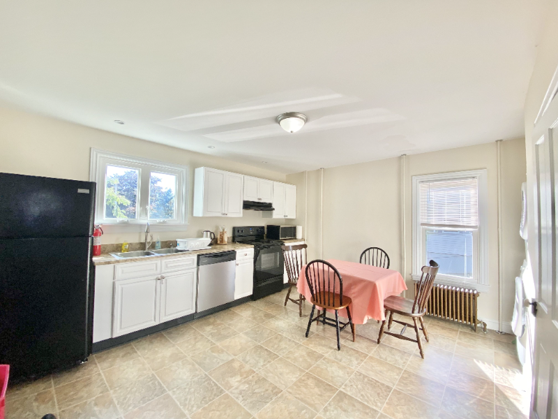 842 Bloom Rd - Photo 3 of 6