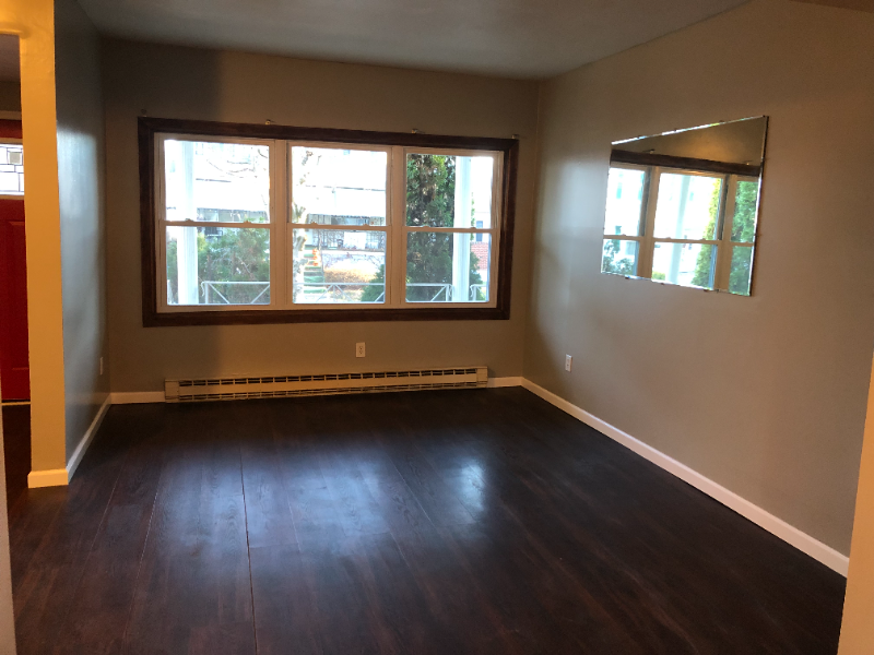 21 S Loveland Ave - Photo 3 of 19