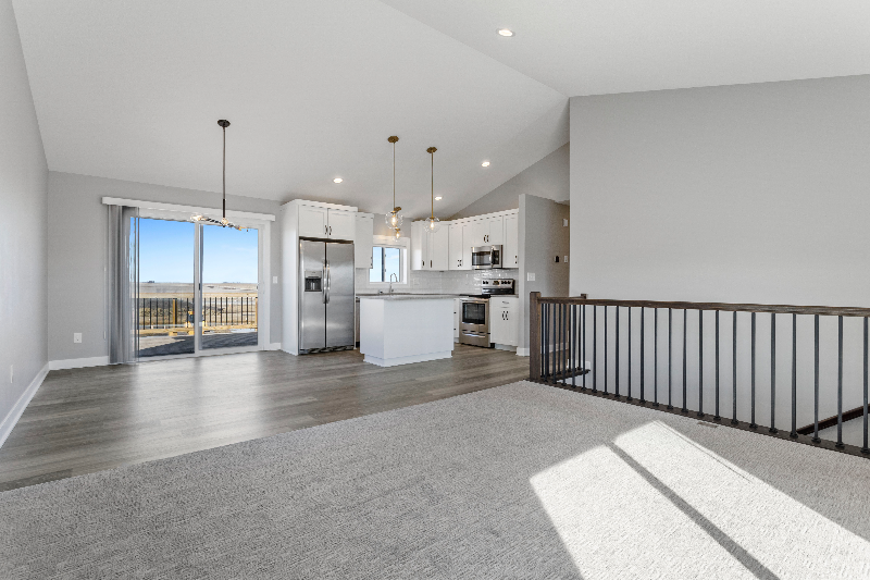 220 Stonelake Dr Se - Photo 2 of 16