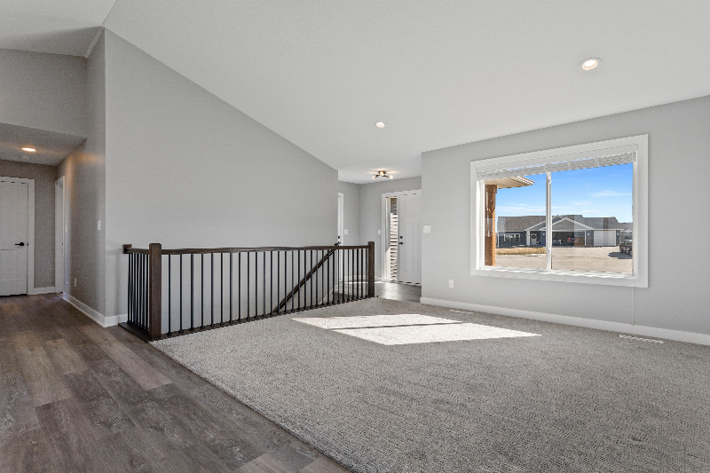 220 Stonelake Dr Se - Photo 3 of 16