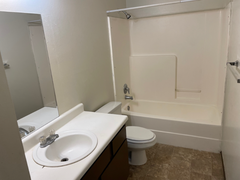 1001 Grant Ave - Photo 5 of 5