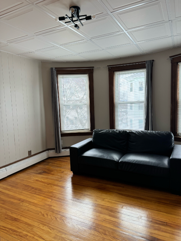 90 Stanton St #2nd - Photo 7 of 10