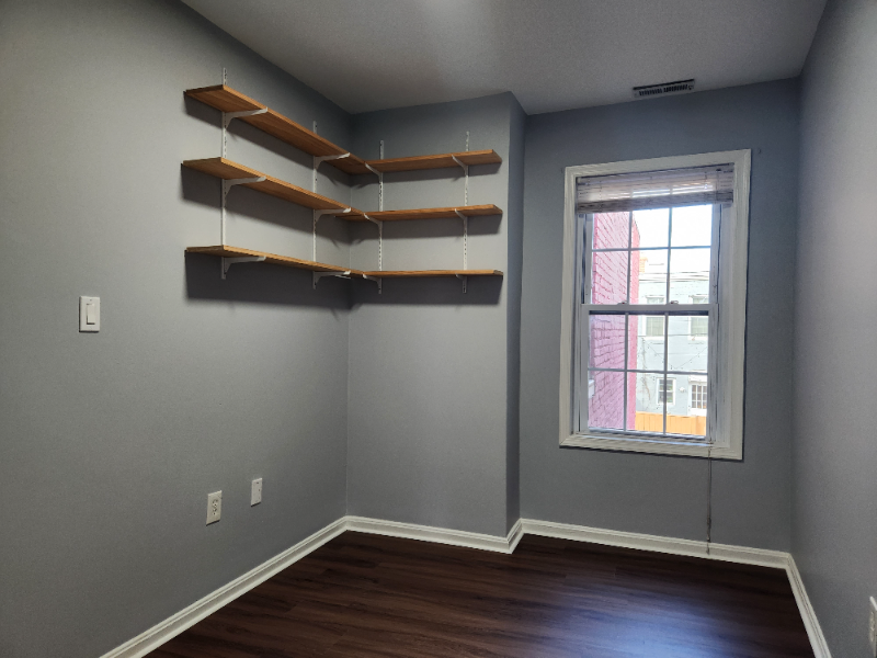 329 Elm St Nw #2 - Photo 5 of 9