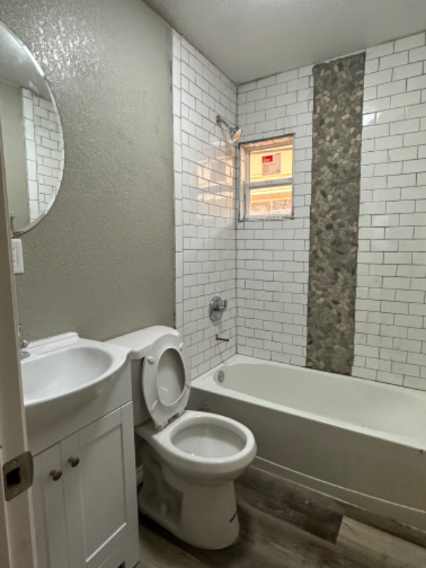 8709 Lawson St #3 - Photo 3 of 10