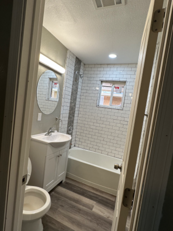 8709 Lawson St #3 - Photo 7 of 10