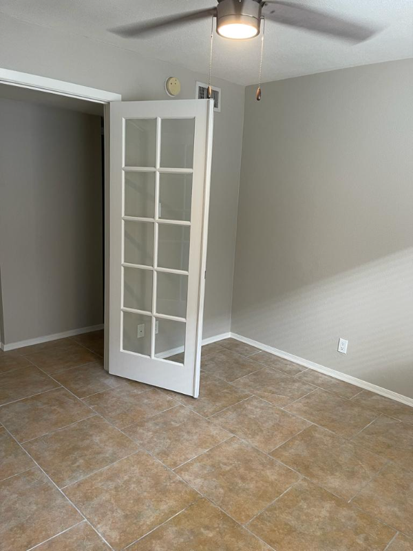 424 E Brown St #142 - Photo 6 of 13