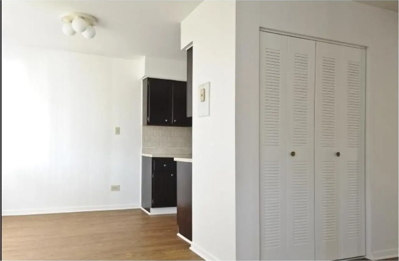 3060 Kathe Ln - Photo 6 of 7