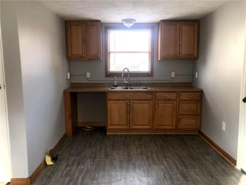 411 Locust St - Photo 6 of 22