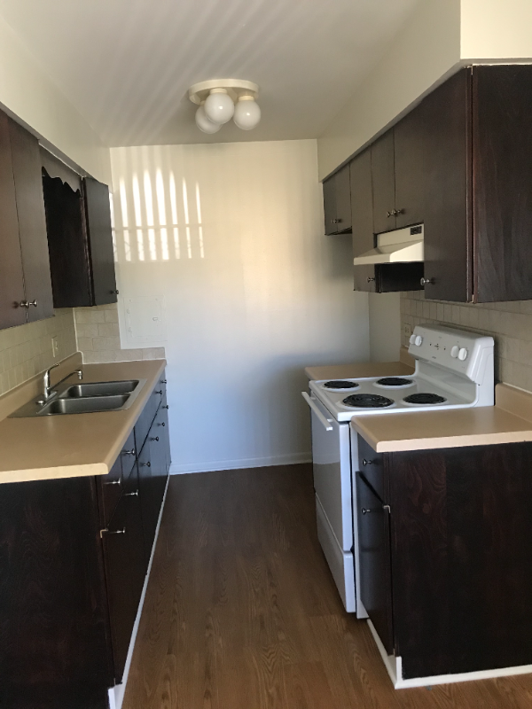 3060 Kathe Ln - Photo 4 of 8