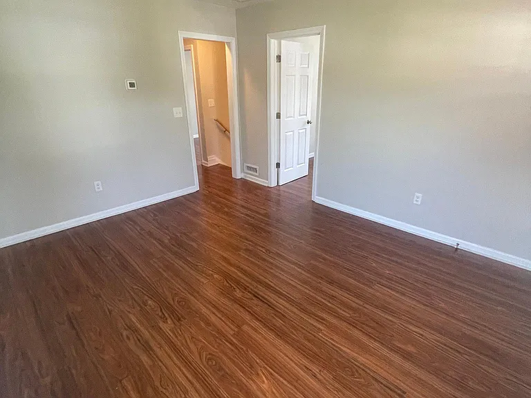 4 Willoughby St #1stFL - Photo 3 of 19