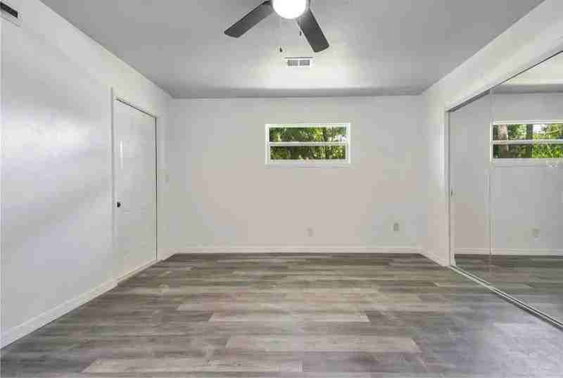 616 5th St - Photo 2 of 7