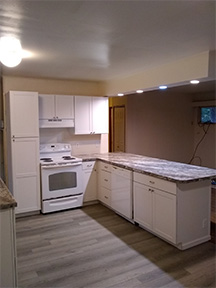 943 Taylor St - Photo 3 of 10